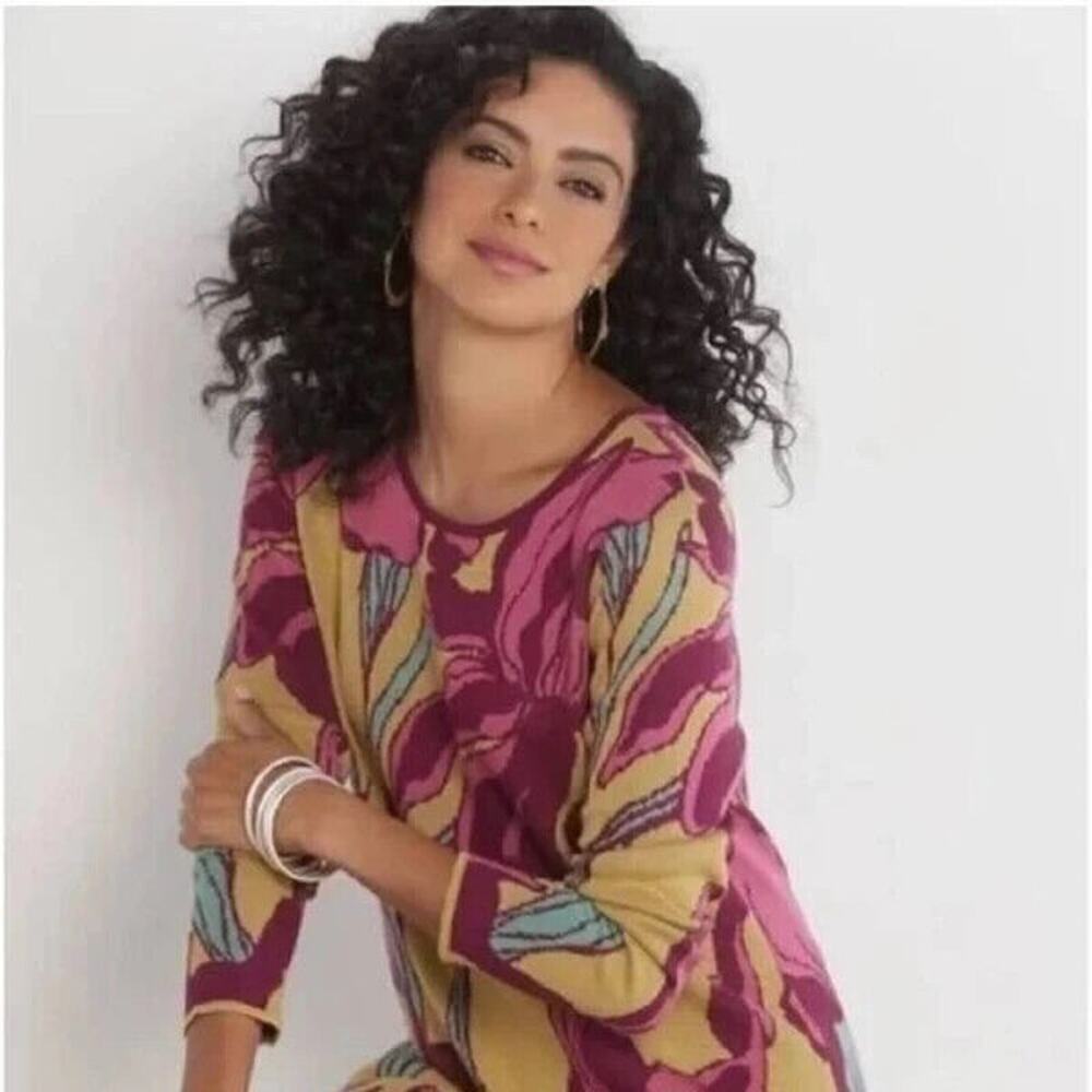 Soft Surroundings sz medium iris floral crewneck sweater